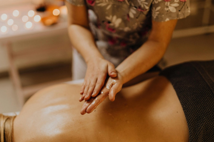 Abhyanga Massage
